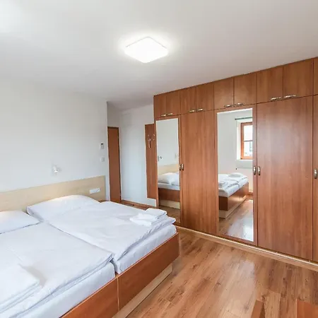 Leknín Penzion 4*