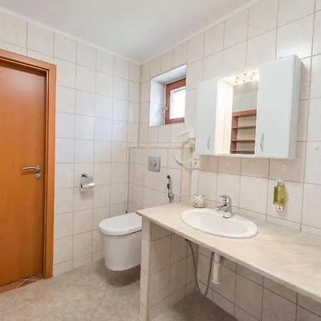 Leknín Penzion 4*
