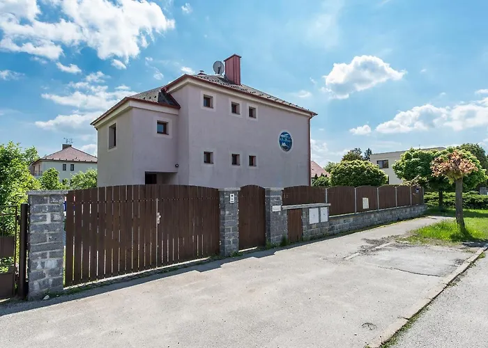 Leknín 4*